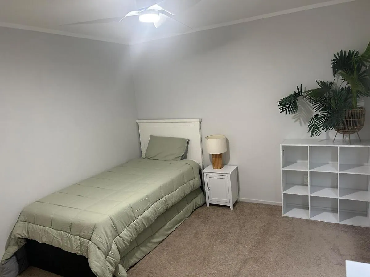 Holiday home Summer At The Beach! Papamoa New Zealand